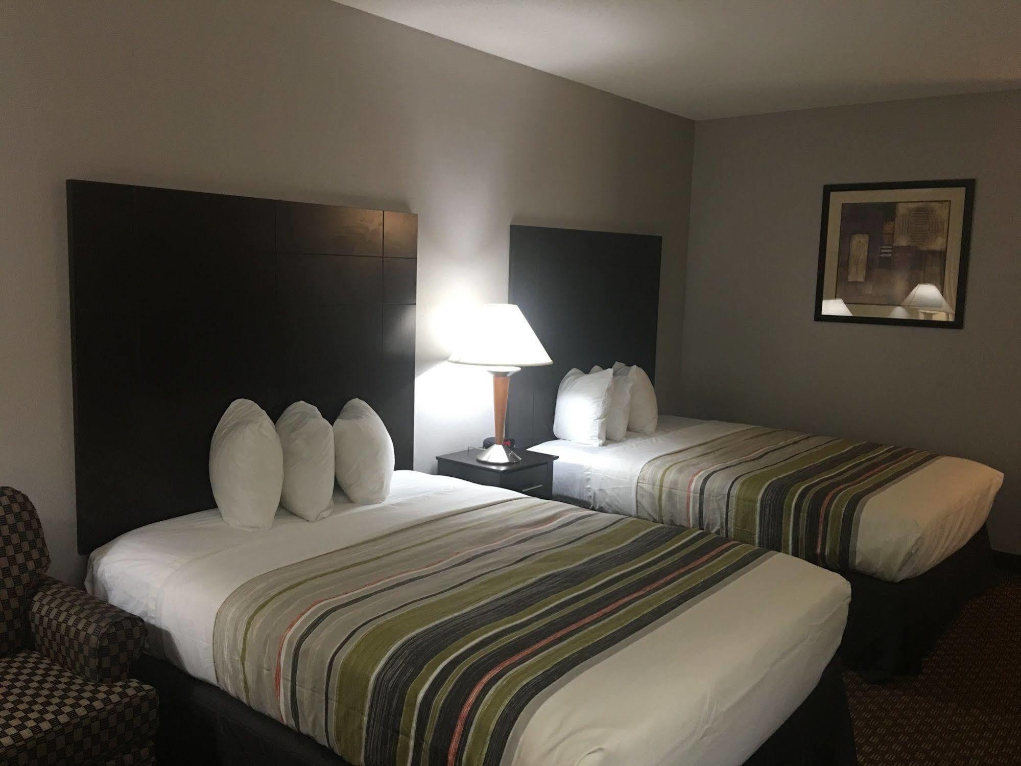 Country Inn & Suites By Radisson, Indianapolis East, In Экстерьер фото